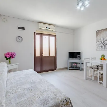 2842g Apartamento Sutivan